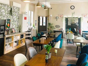 Restaurant - Auberge de jeunesse HI Avignon (Avignon)