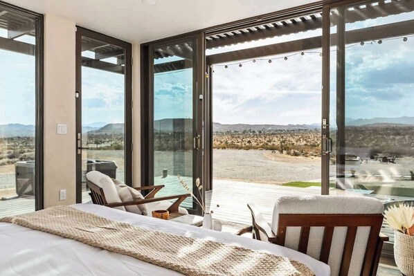 2 عدّة غرف نوم وواي فاي وملاءات أسرّة