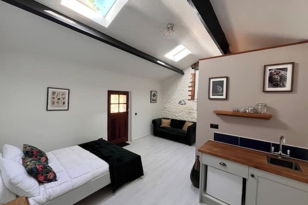 1 Schlafzimmer, Bügeleisen/Bügelbrett, kostenloses WLAN, Bettwäsche