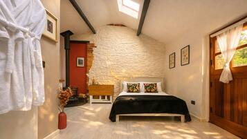 1 chambre, fer et planche Ă repasser, Wi-Fi gratuit, draps fournis