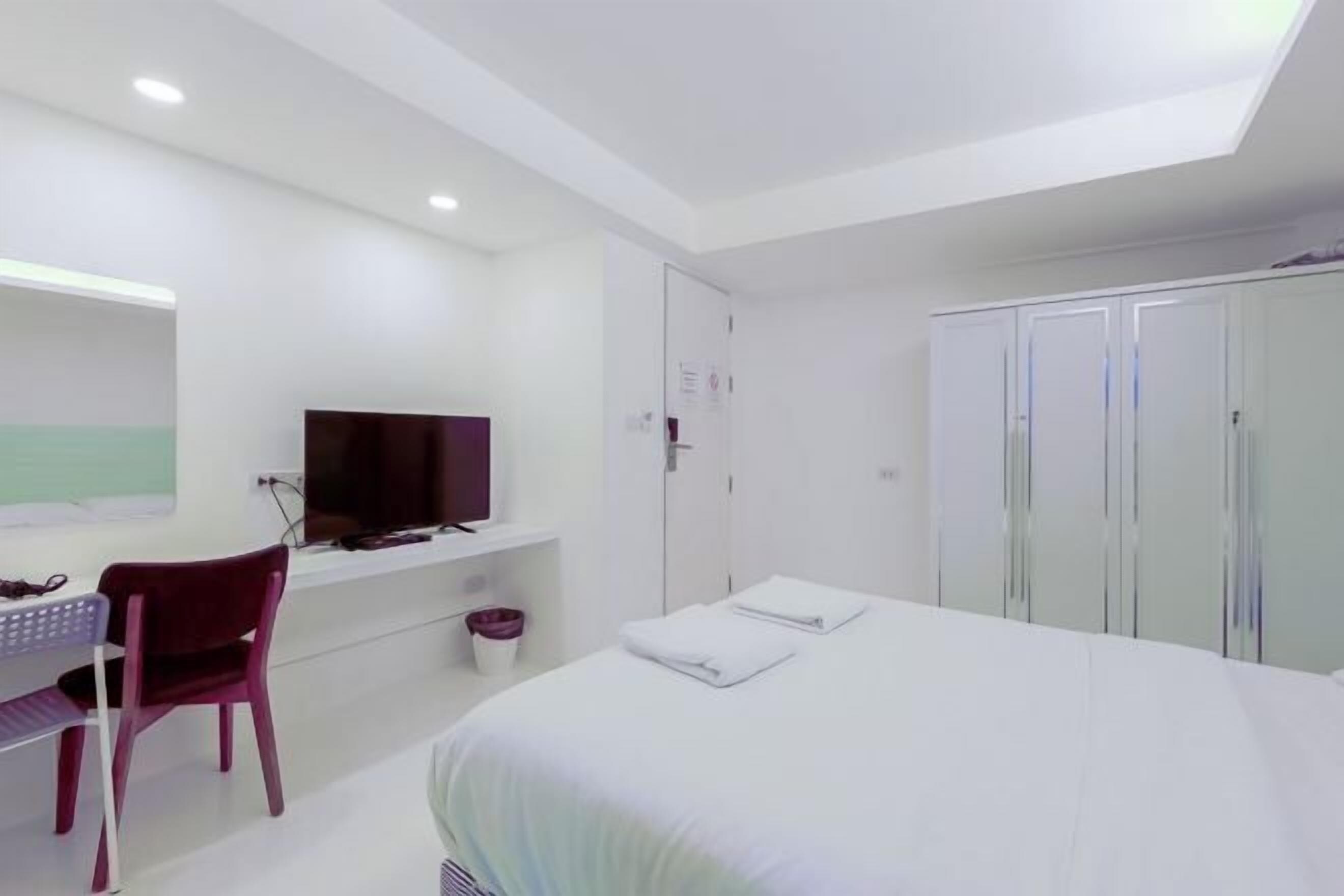 Geluiddichte muren, een strijkplank/strijkijzer, gratis wifi