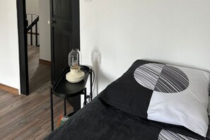 2 Schlafzimmer, Bügeleisen/Bügelbrett, WLAN, Bettwäsche