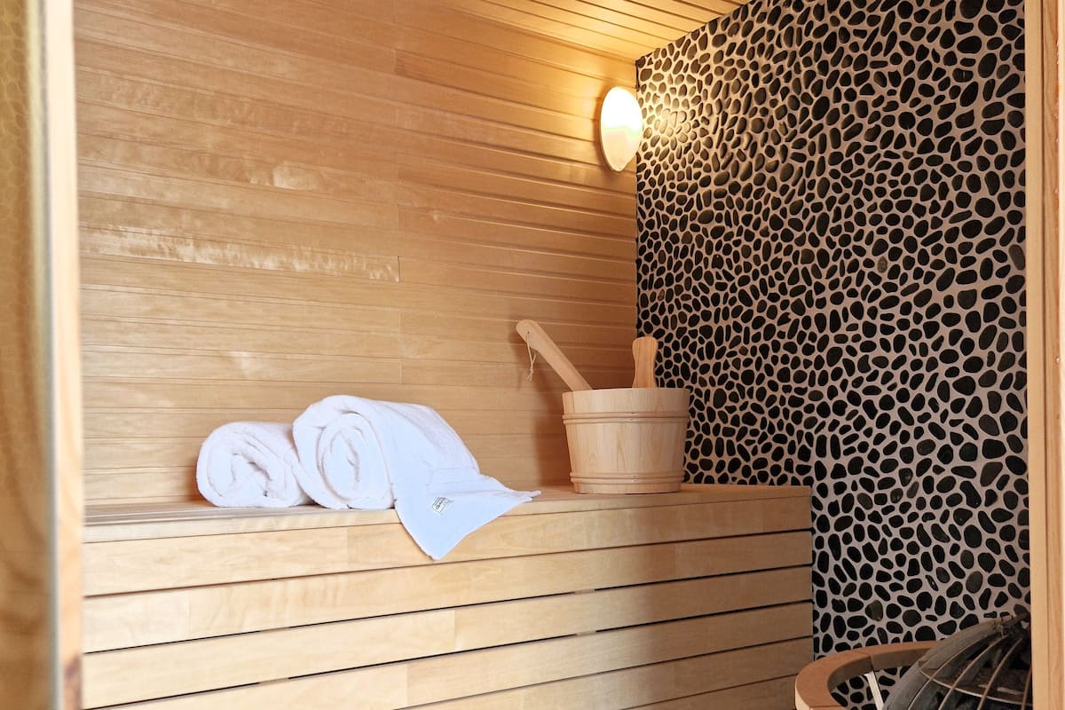 1 bedroom, minibar, free WiFi, bed sheets