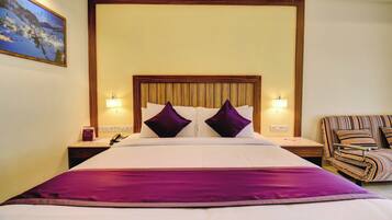 In-room safe, desk, blackout curtains, rollaway beds