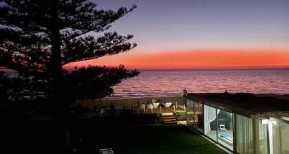 Room in B&B - Suitebeach bnb and Resort
