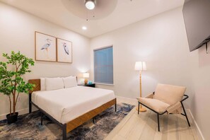 3 bedrooms, iron/ironing board, travel crib, WiFi