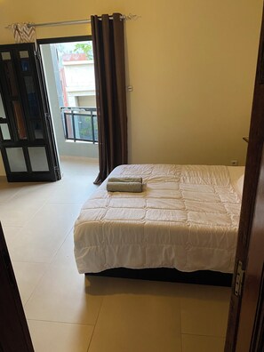 2 bedrooms, iron/ironing board, WiFi, bed sheets - Teranga House (Dakar)