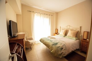 Superior-huone, 3 makuuhuonetta, yksityinen uima-allas, vuoristonäköala | Työpöytä, pimennysverhot, silitysrauta/-lauta, vauvan matkasänky