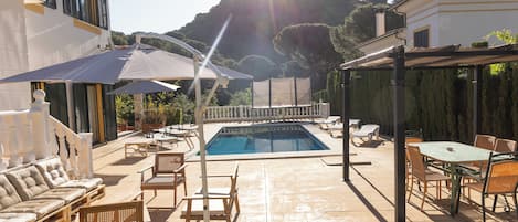 Superior Room, 3 Bedrooms, Private Pool, Mountain View | Terrace/patio