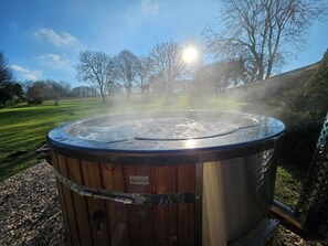 Baignoire à remous extérieure