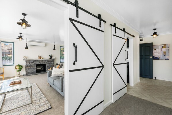 Interior - Spacious3bd Home⭑Full Kitchen⭑All Mod Cons⭑All SKY⭑Next door to Hobbiton! (Matamata)