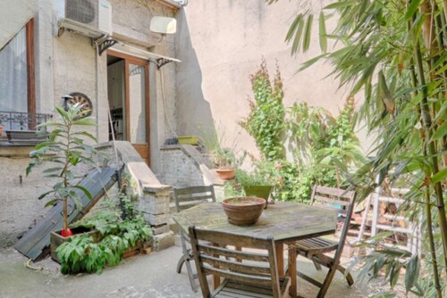 Discover Les Bamboos de Malakoff, a whole house on the outskirts of Paris