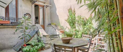Restauration en plein air