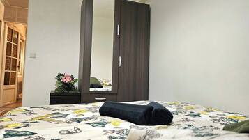 1 soveværelse, skrivebord, strygejern/strygebræt, Wi-Fi