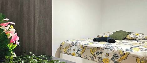 1 غرفة نوم ومكتب ومكواة/لوح كي وواي فاي