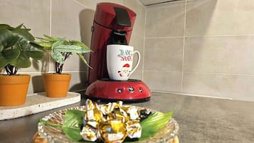 Kaffe og/eller kaffemaskine