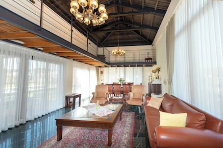 75-inch LCD TV with satellite channels