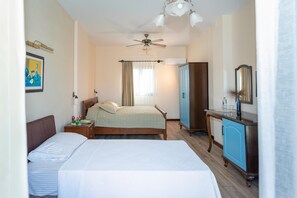 Quarto triplo | Wi-Fi de cortesia, roupa de cama