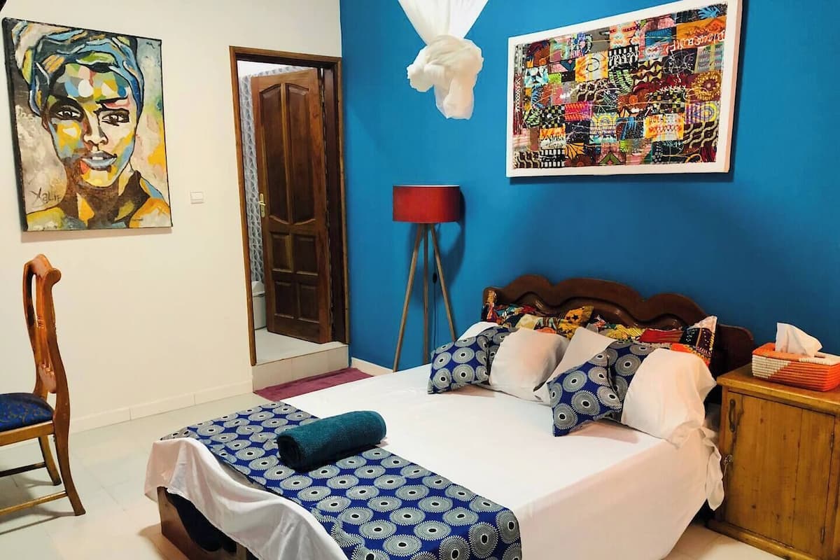 Quarto conforto | 1 quarto, Wi-Fi de cortesia