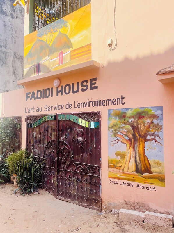 Façade de l’hébergement