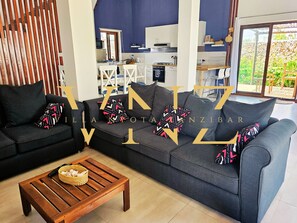 Villa, 2 Yatak Odası, Sigara İçilebilir, Kişiye Özel Havuzlu | Oturma odası