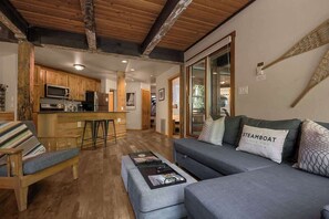 Televisión, chimenea