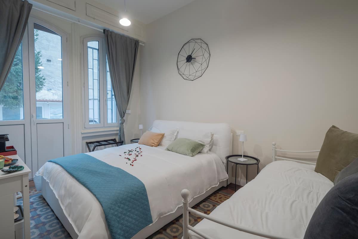 In-room safe, iron/ironing board, free WiFi