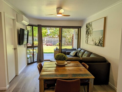 Relax, play and stay at Bribie Vibes