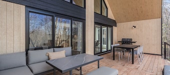 Serenity - Relaxing getaway - Spa and Arcade games