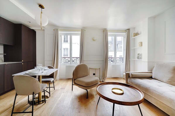 Apartment | Living area