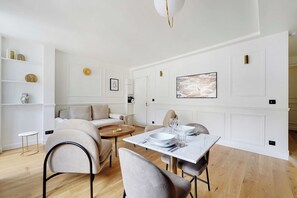 Apartment | Living area
