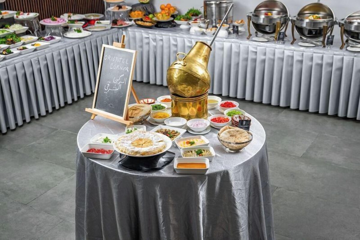 Elaf Qinwan Hotel