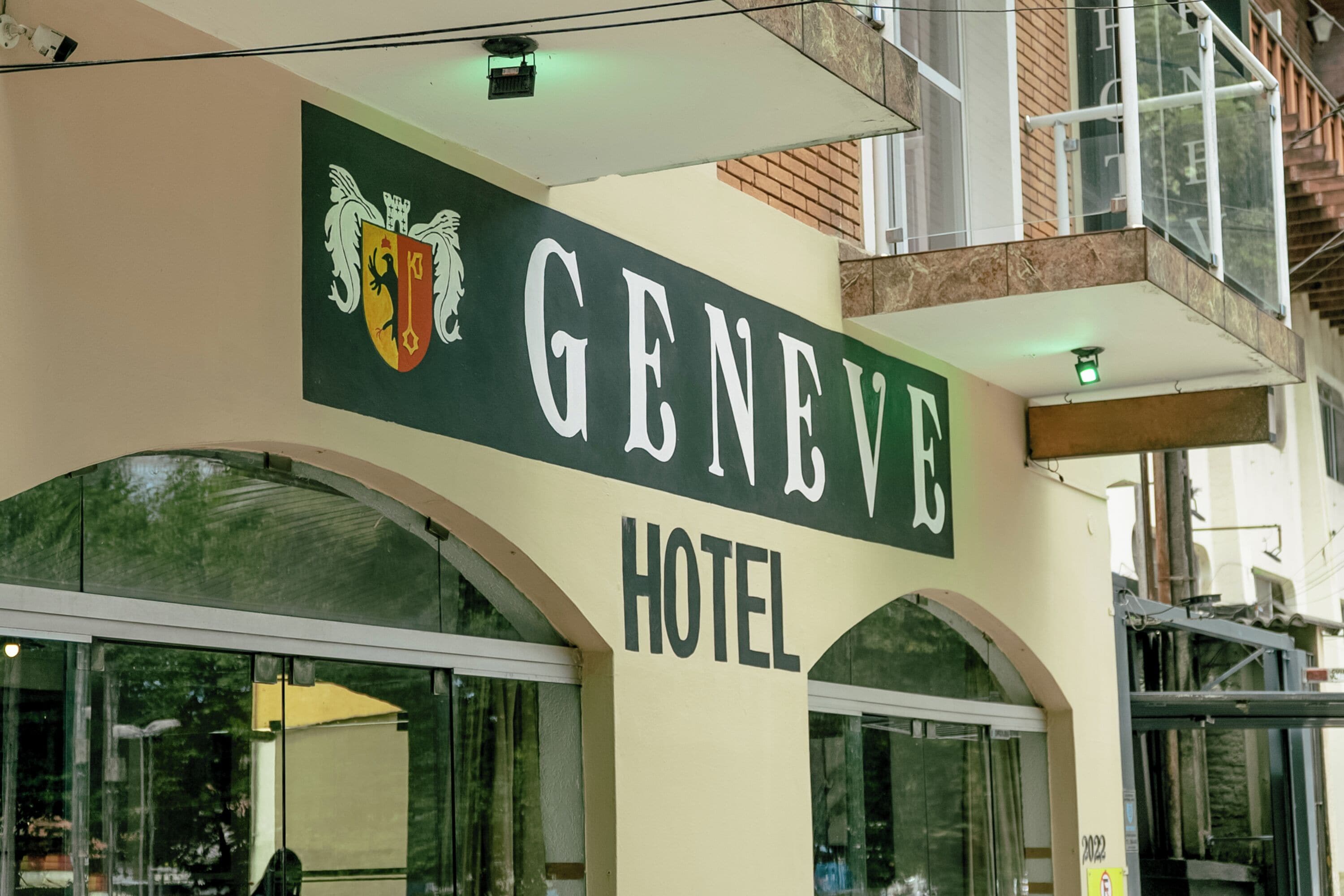 Foto - Hotel Geneve - 2km do Capivari