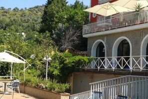 Property grounds - Red - Relaxation near Salerno, Pompeii & Amalfi (Pellezzano)
