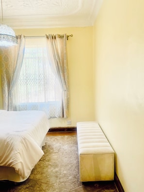 7 chambres, fer et planche à repasser, Wi-Fi, literie fournie