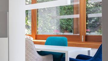 Huoneisto (3 Bedrooms) | Ruokasali