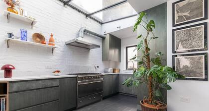 Colville Terrace IV by Onefinestay