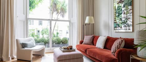 Apartment (2 Bedrooms) | Living area | TV