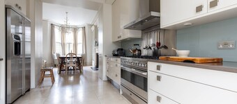 Chesilton Road by Onefinestay