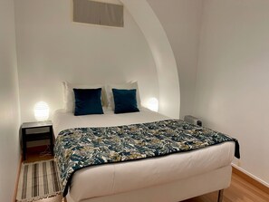 1 quarto, ferros/tábuas de passar roupa, Wi-Fi, roupa de cama