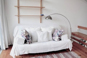 2 habitaciones, tabla de planchar con plancha, internet y ropa de cama 