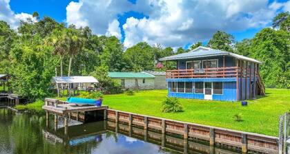 Charming 2-bedroom LAKEHOUSE house with WiFi, AC on George's Lake!