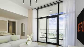 Apartment, Balcony | Living area