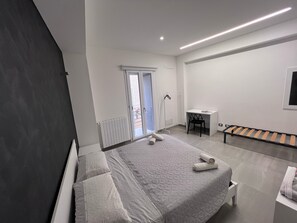 Chambre Triple Confort, balcon, vue ville