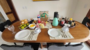 Free daily local cuisine breakfast  - Casa Dimmig (Porto Seguro)
