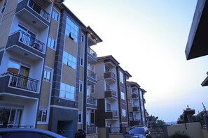 Apartment | Exterior - Najjera, Kampala 1bed With Balcony, Wifi & Parking (Kampala)