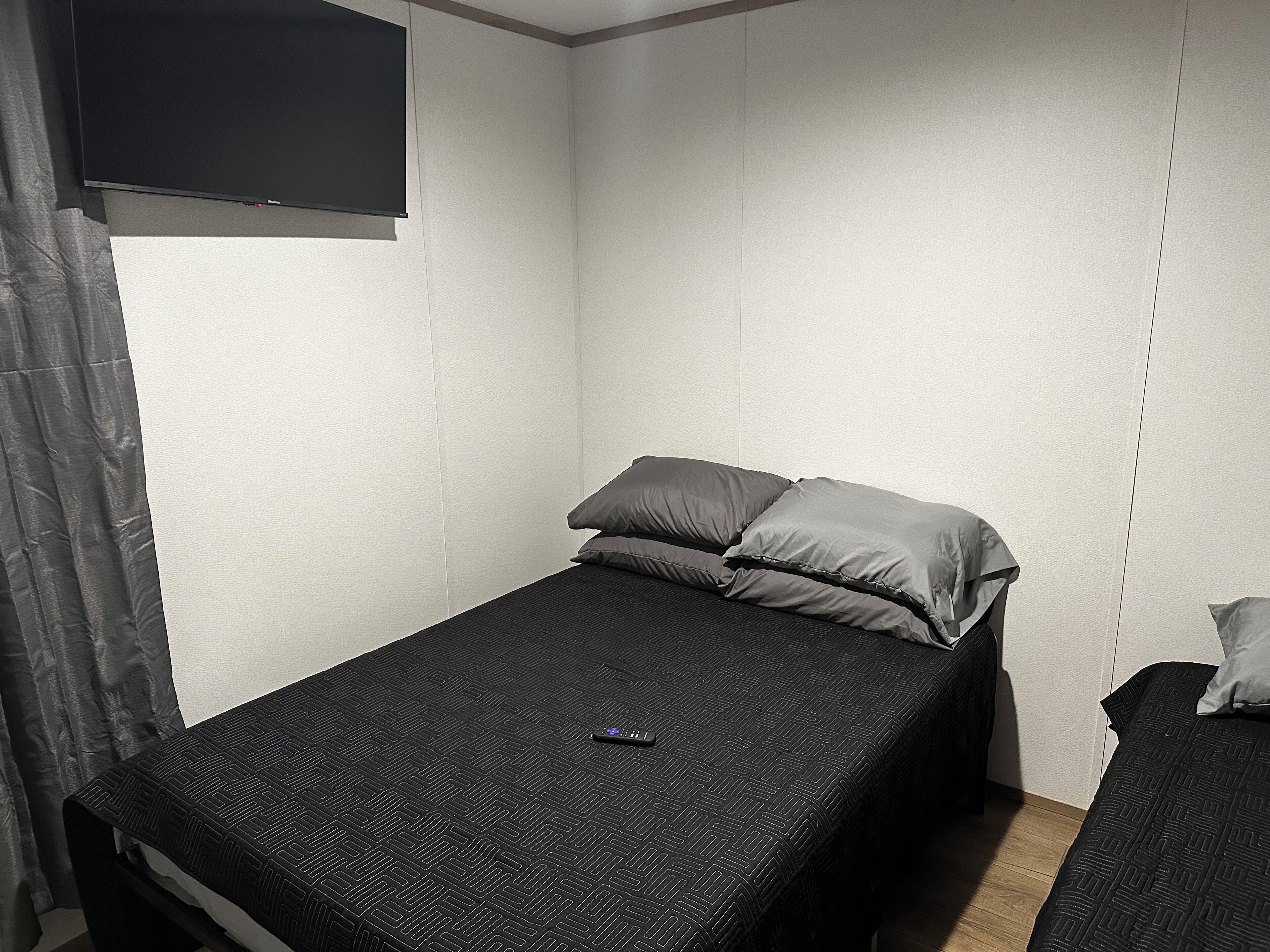 2 sovrum, strykjärn/strykbräda, wi-fi och sängkläder