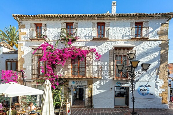 Front of property - The Old House Marbella (Marbella)