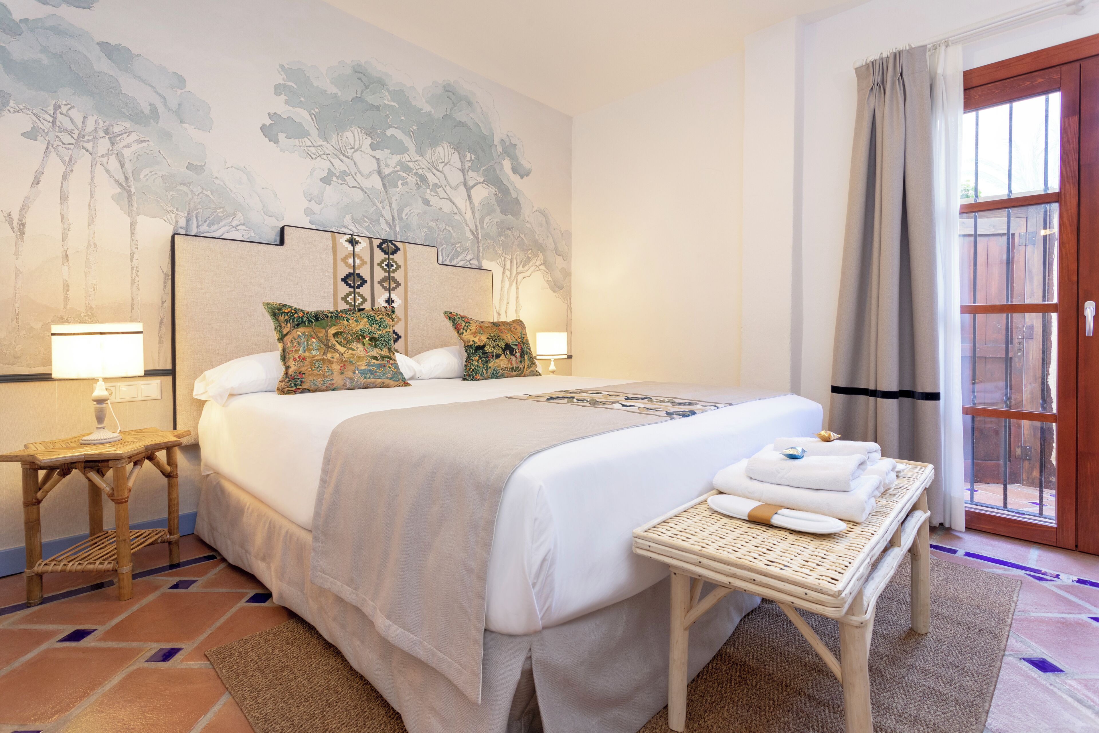 In-room safe, laptop workspace, blackout drapes, free WiFi