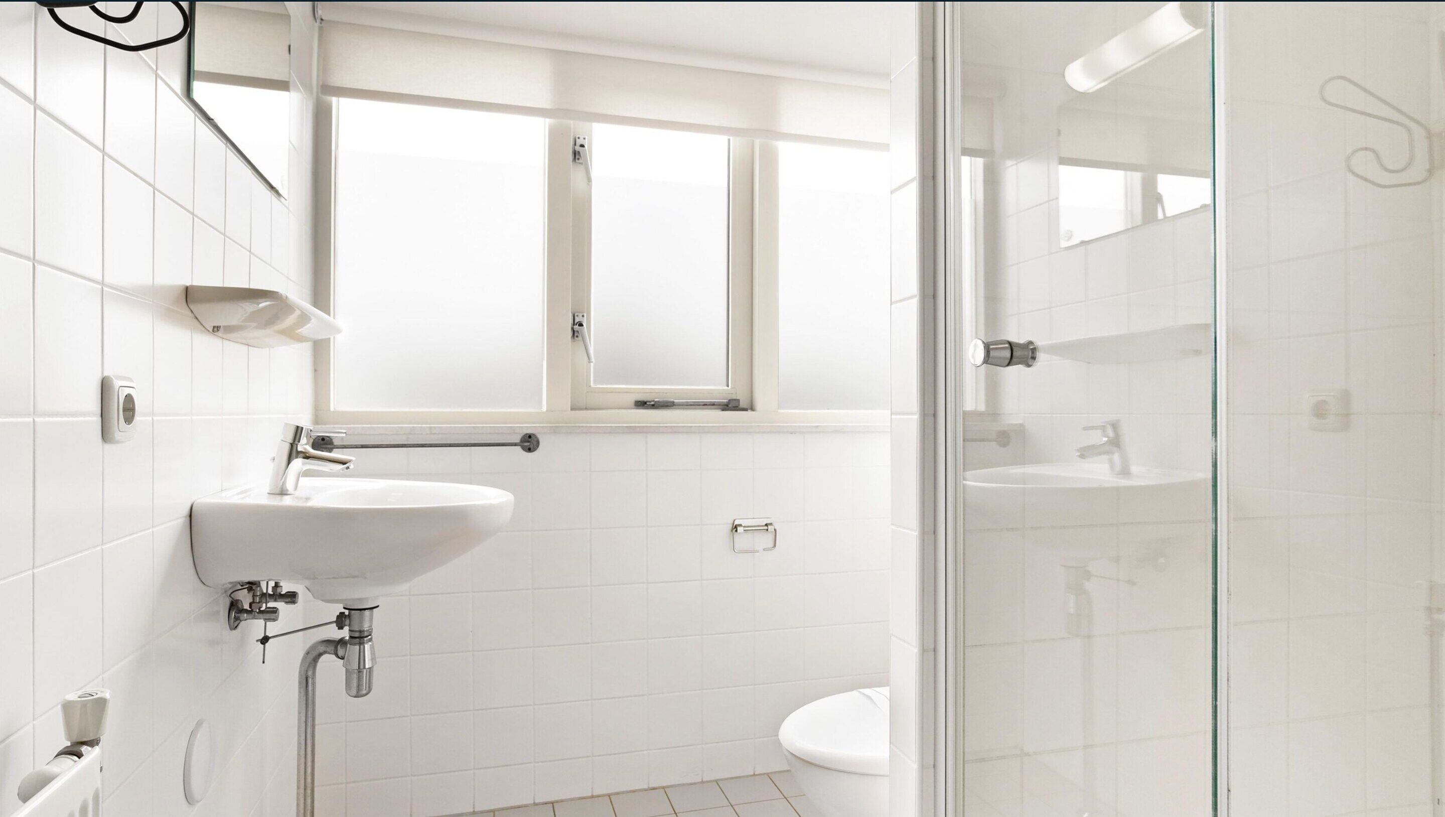 House | Bathroom